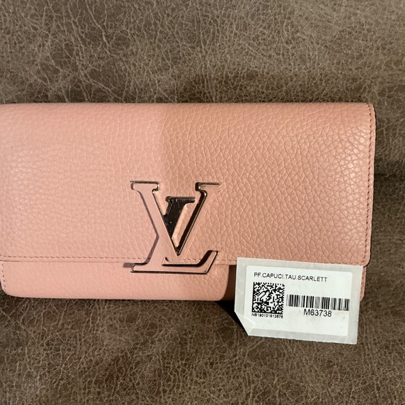 Louis Vuitton CAPUCINES wallet - Picture 3 of 3